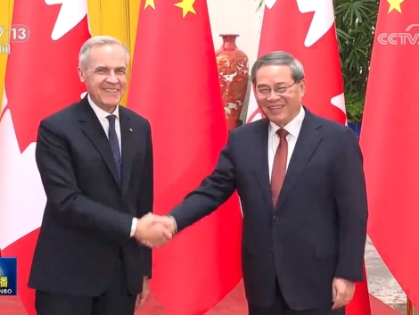 中加两国领导人在北京会晤期间合影